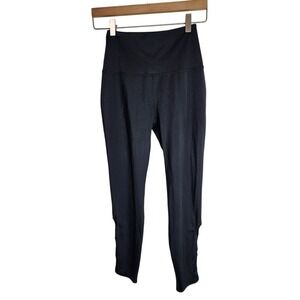 Beyond Yoga Leggings Women's Small Lux‎ Half Moon 7/8 Black